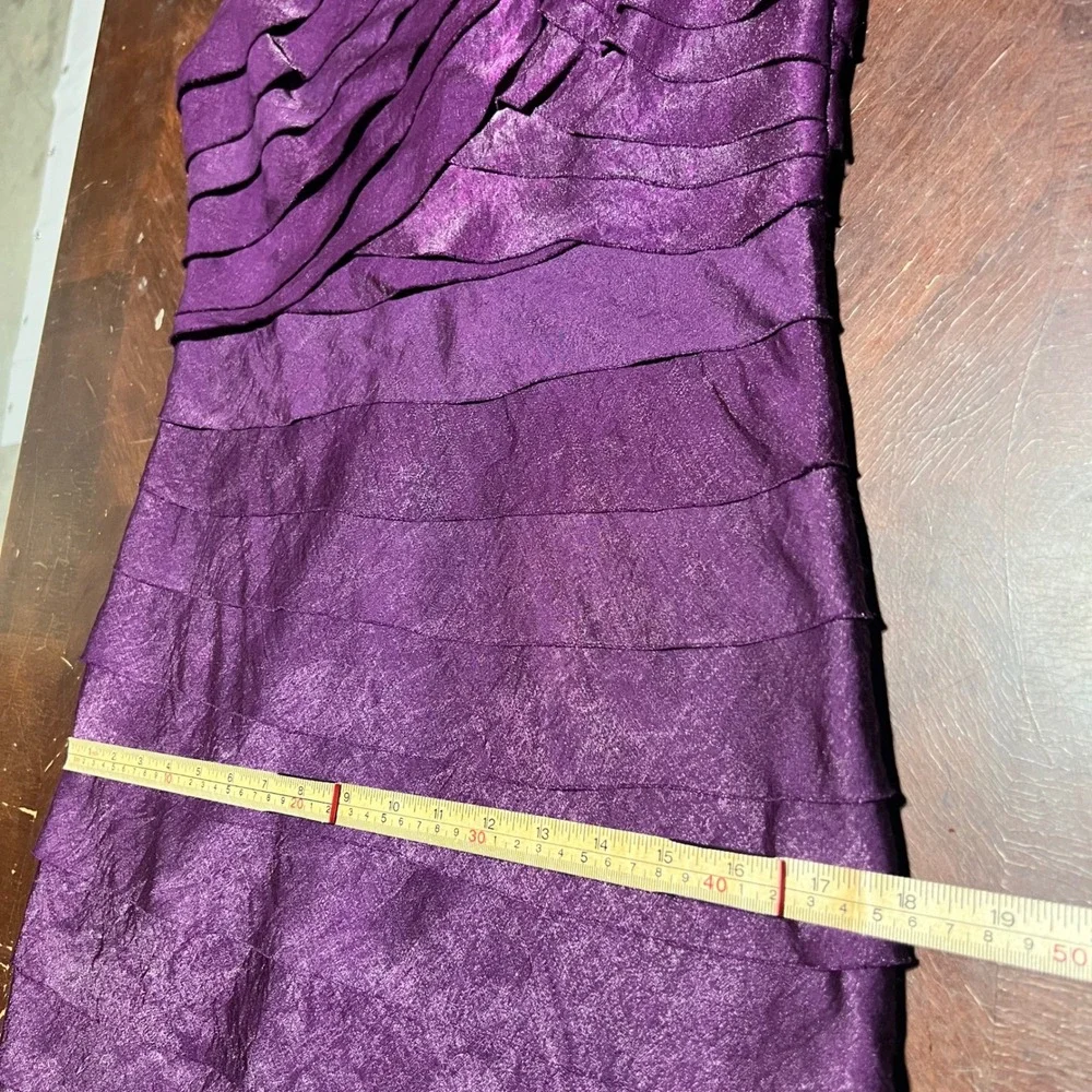 London Times Purple Metallic Tiered Rosette Cocktail Dress Size 8 Sheath Cap Slv